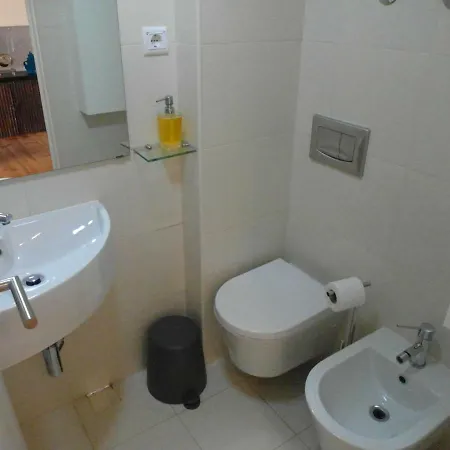Apartament Santosweethome 1 *