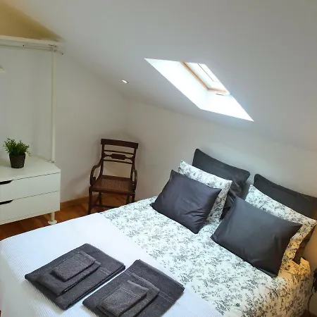 Apartament Santosweethome 1 *